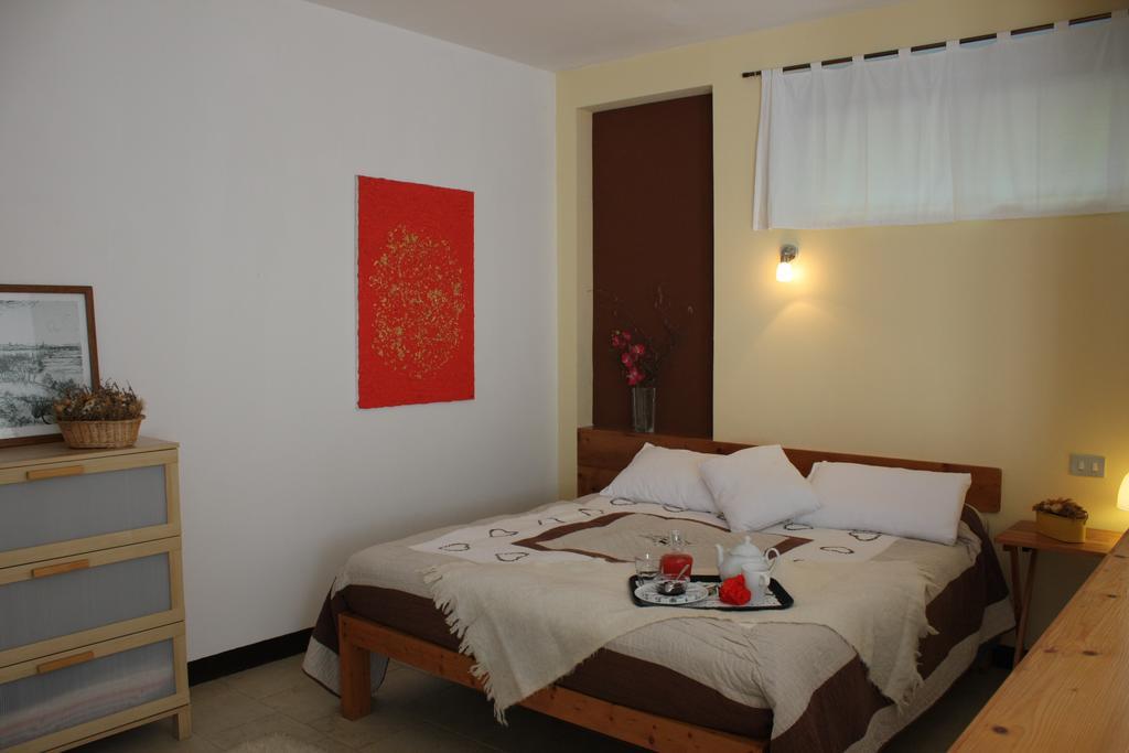 Bed and Breakfast Fattoria Del Pino Orta San Giulio Pokoj fotografie